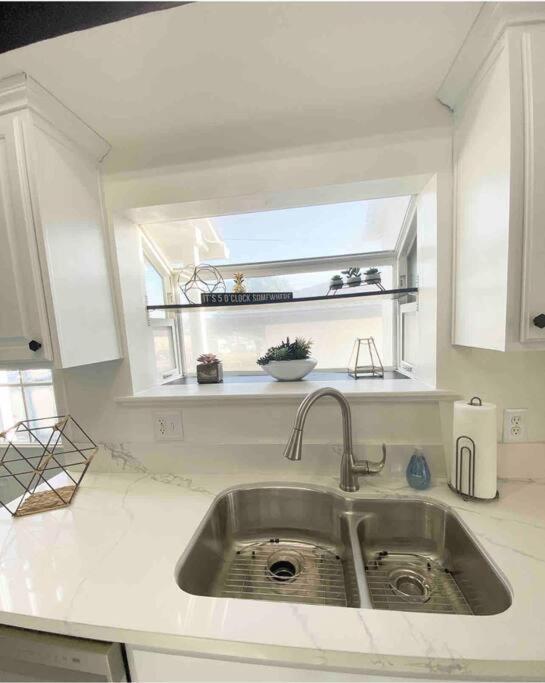 Crown Point Home W/ Cowboy Pool 2 Blocks To Bay San Diego Eksteriør bilde
